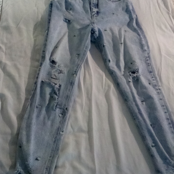 daisy ripped jeans - Picture 1 of 5